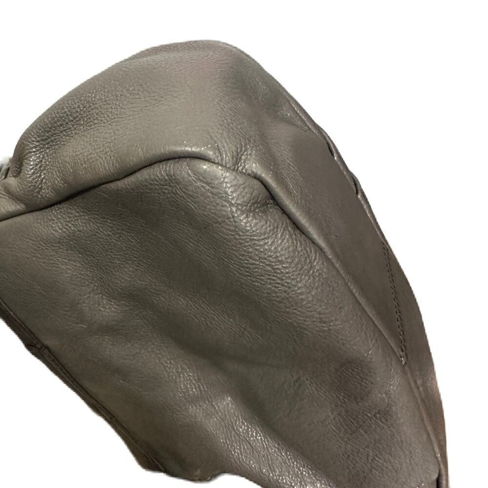 ★ EUC Marc Jacobs Pebble Leather Gray Crossbody Handbag Purse - Picture 5 of 16